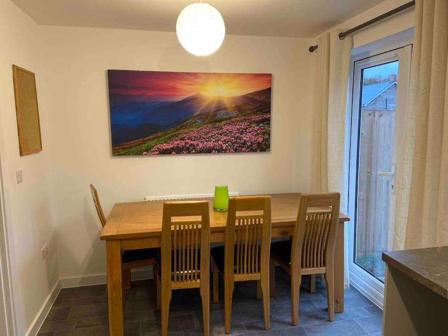 Modern 2 Bed Nestled In The Abergavenny Hills Villa Exterior photo